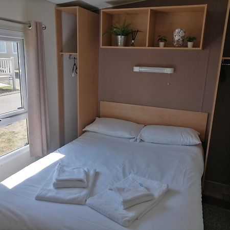 Sea Haven - 4 Bedroom Static Near The Beach Dymchurch Eksteriør billede